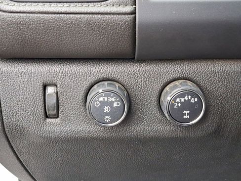 Certified 2021 GMC Canyon Denali image 17