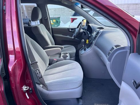 Used 2012 Kia Sedona EX image 21