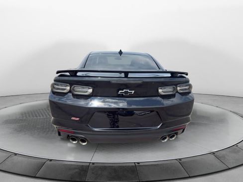 Used 2019 Chevrolet Camaro SS RWD image 4