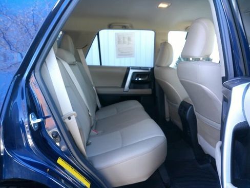 Used 2019 Toyota 4Runner SR5 Premium image 27