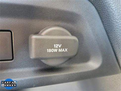 Used 2025 Honda Pilot EX-L image 8