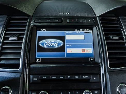 Used 2010 Ford Taurus SHO image 14