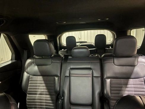 Used 2025 Ford Explorer ST-Line w/ ST-Line Street Pack image 23