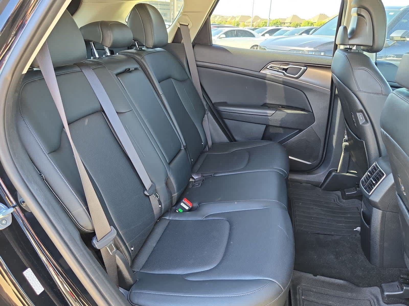 Certified 2023 Kia Sportage EX FWD image 19