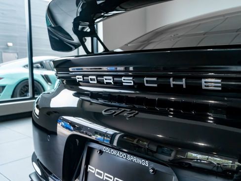 Used 2020 Porsche 718 Cayman GT4 RWD image 30