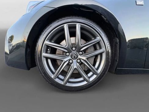 Used 2018 Lexus IS 300 F Sport w/ F Sport Package RWD image 14