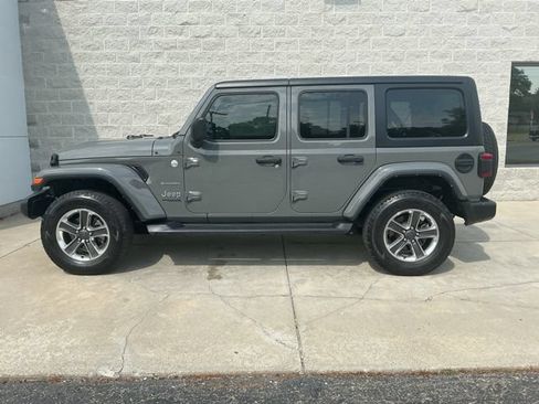 Used 2021 Jeep Wrangler Unlimited Sahara AWD/4WD image 6