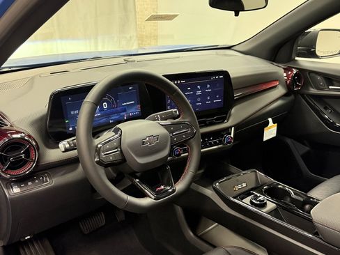 New 2026 Chevrolet Equinox RS w/ LPO, Floor Liner Package image 26