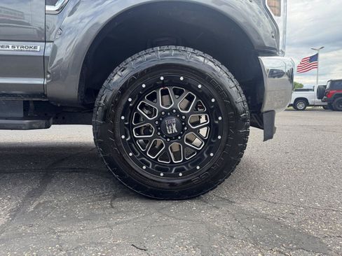 Used 2019 Ford F350 Lariat w/ Lariat Ultimate Package AWD/4WD image 9