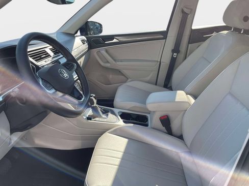 Used 2023 Volkswagen Tiguan SE FWD image 22