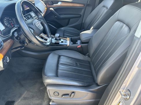 Used 2023 Audi Q5 2.0T Premium w/ Convenience Package image 18