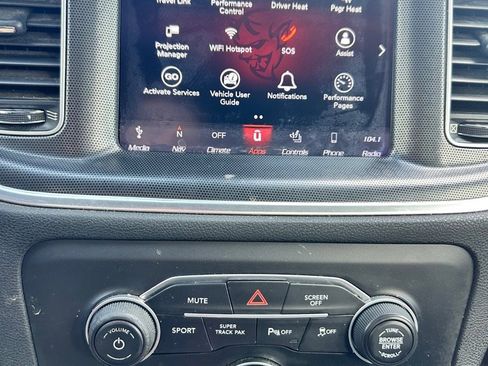 Used 2018 Dodge Charger SXT Plus w/ Beats Audio Group image 17