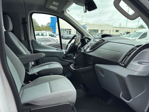 Used 2019 Ford Transit 350 XLT image 9