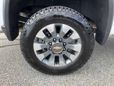 Used 2026 Chevrolet Silverado 2500 LT AWD/4WD image 25