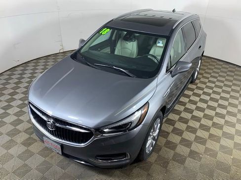 Used 2018 Buick Enclave Premium w/ Experience Buick Package image 9