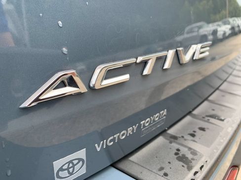 Used 2025 Ford Explorer Active w/ Active Comfort Package AWD/4WD image 38