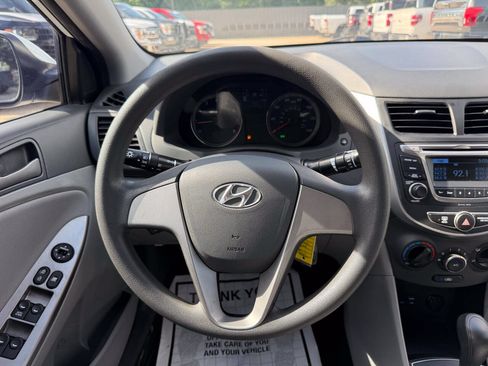 Used 2017 Hyundai Accent SE FWD image 22