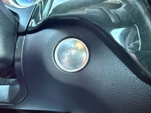 Used 2018 Mercedes-Benz GLE 350 4MATIC image 37