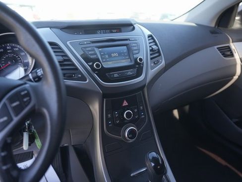 Used 2015 Hyundai Elantra SE w/ Option Group 02 image 25