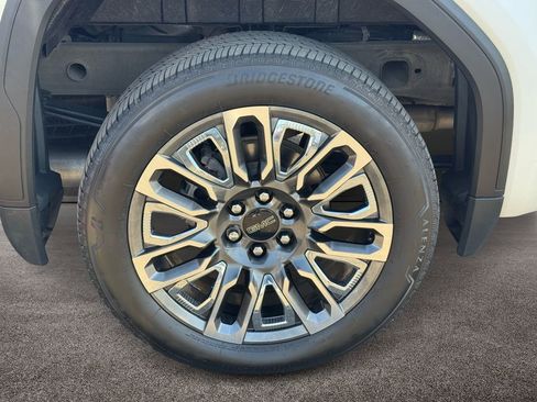 Used 2023 GMC Sierra 1500 Denali Ultimate image 7