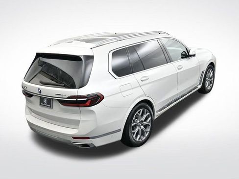 Used 2025 BMW X7 xDrive40i w/ Premium Package image 21