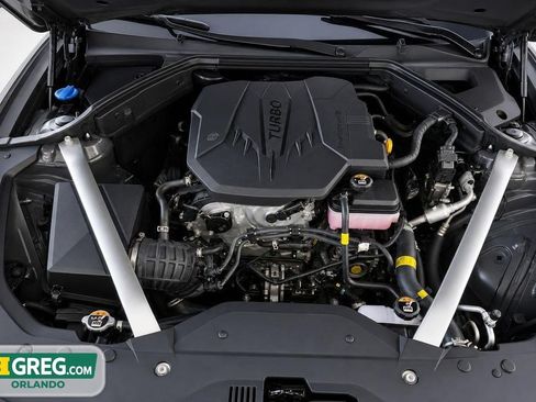 Used 2025 Genesis G70 2.5T RWD image 18