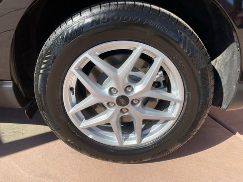 Certified 2023 Ford Edge SEL image 36