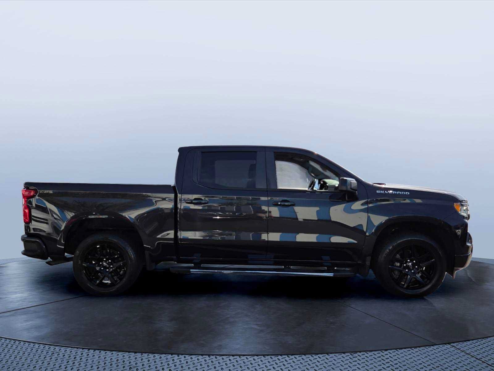 Used 2022 Chevrolet Silverado 1500 RST RWD image 7