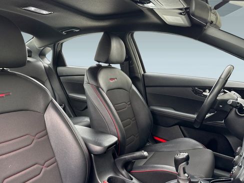 Used 2021 Kia Forte GT image 30