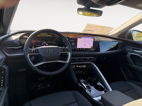 New 2025 Audi Q5 Premium image 15