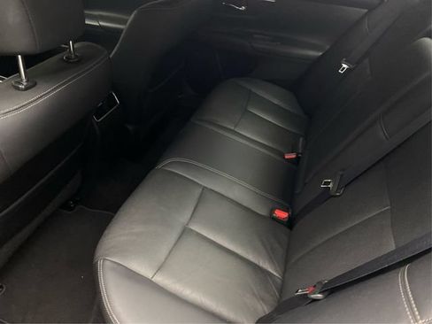 Used 2016 Nissan Altima 3.5 SL w/ 3.5 Technology Package FWD image 11