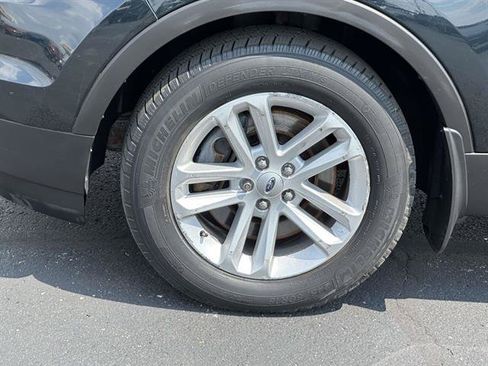 Used 2014 Ford Explorer XLT AWD/4WD image 8