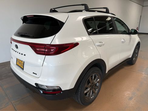 Used 2021 Kia Sportage S w/ S AWD Premium Package image 7