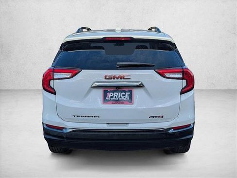 Used 2023 GMC Terrain AT4 image 7