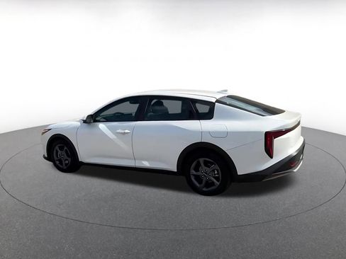 Used 2025 Kia K4 FWD image 10