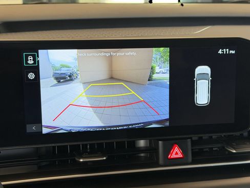 Used 2026 Kia Carnival FWD image 25