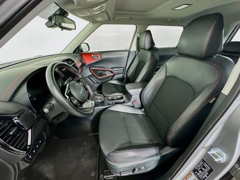 Used 2023 Kia Soul GT-Line w/ GT-Line Technology Package image 13