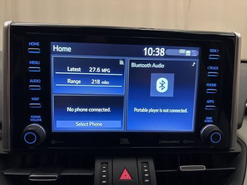 Used 2020 Toyota RAV4 XLE Premium image 18