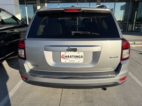 Used 2016 Jeep Compass High Altitude image 3