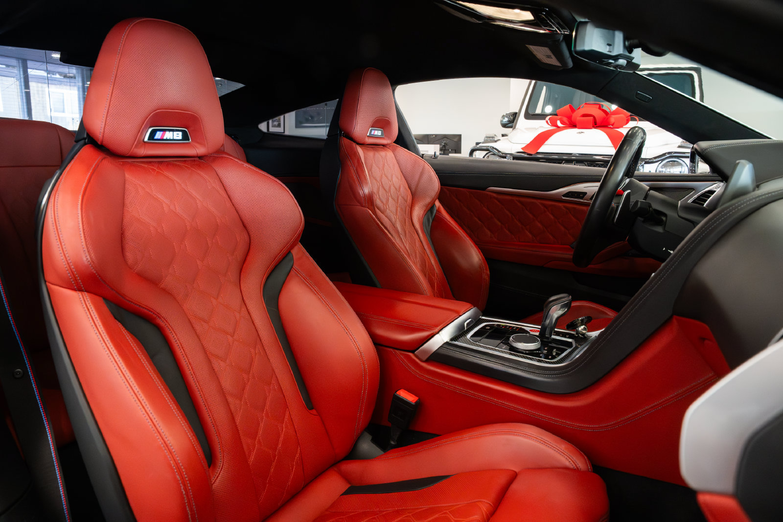 Used 2020 BMW M8 Competition w/ M Carbon Exterior Package AWD/4WD image 21