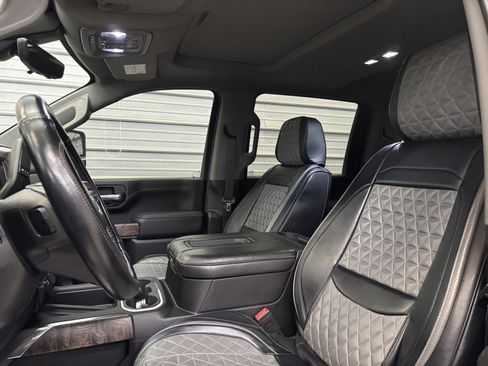 Used 2020 GMC Sierra 3500 Denali w/ Denali Ultimate Package image 9
