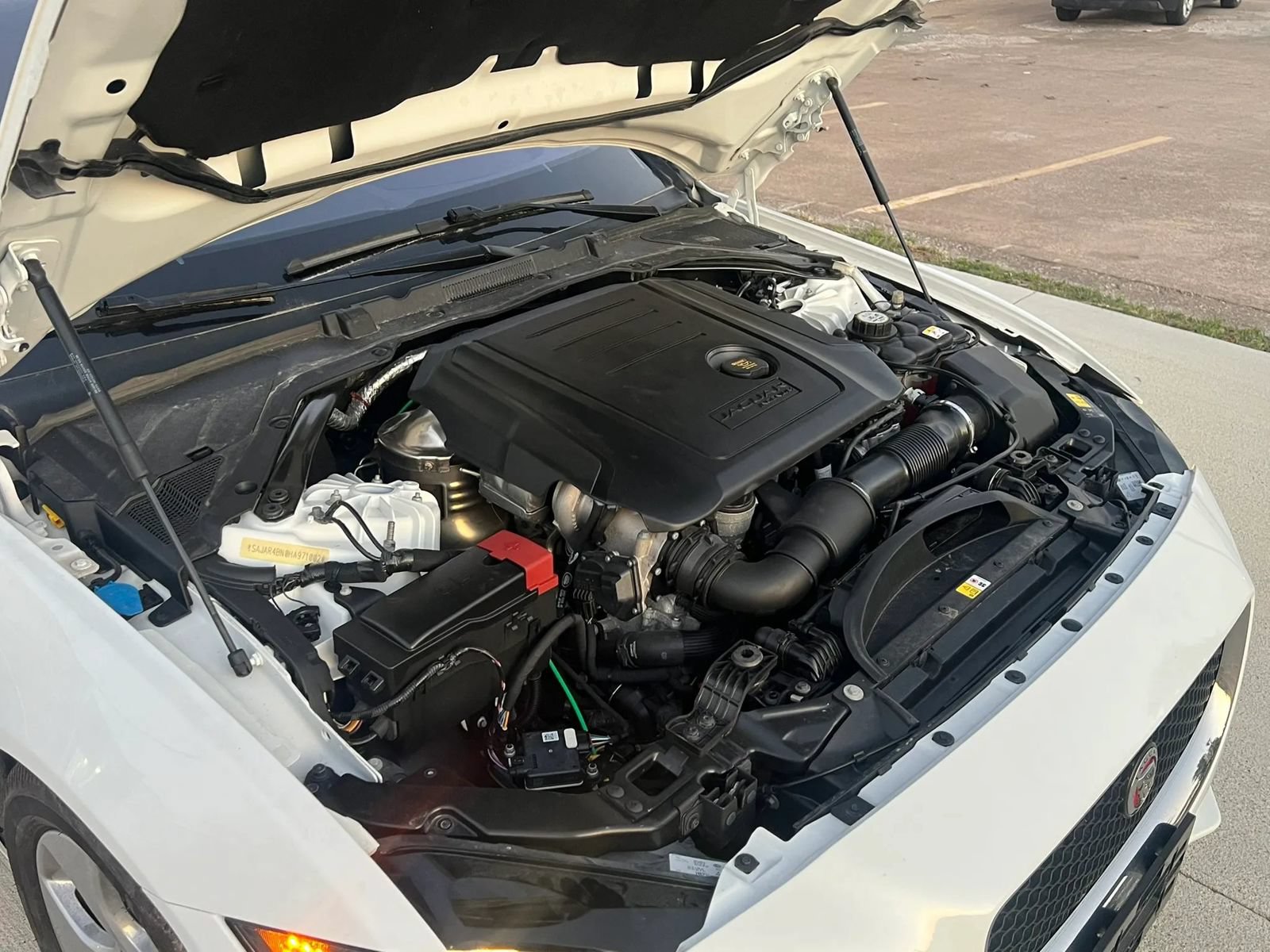 Used 2017 Jaguar XE RWD image 47