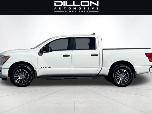 Used 2024 Nissan Titan SV AWD/4WD image 7