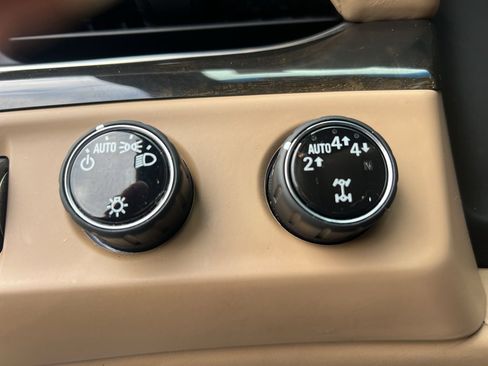 Used 2018 Cadillac Escalade Platinum image 20