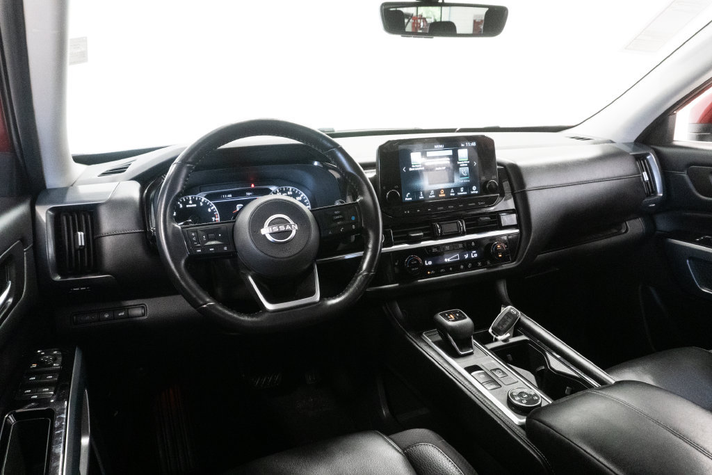 Used 2023 Nissan Pathfinder SL w/ Lighting Package (N92) AWD/4WD image 15