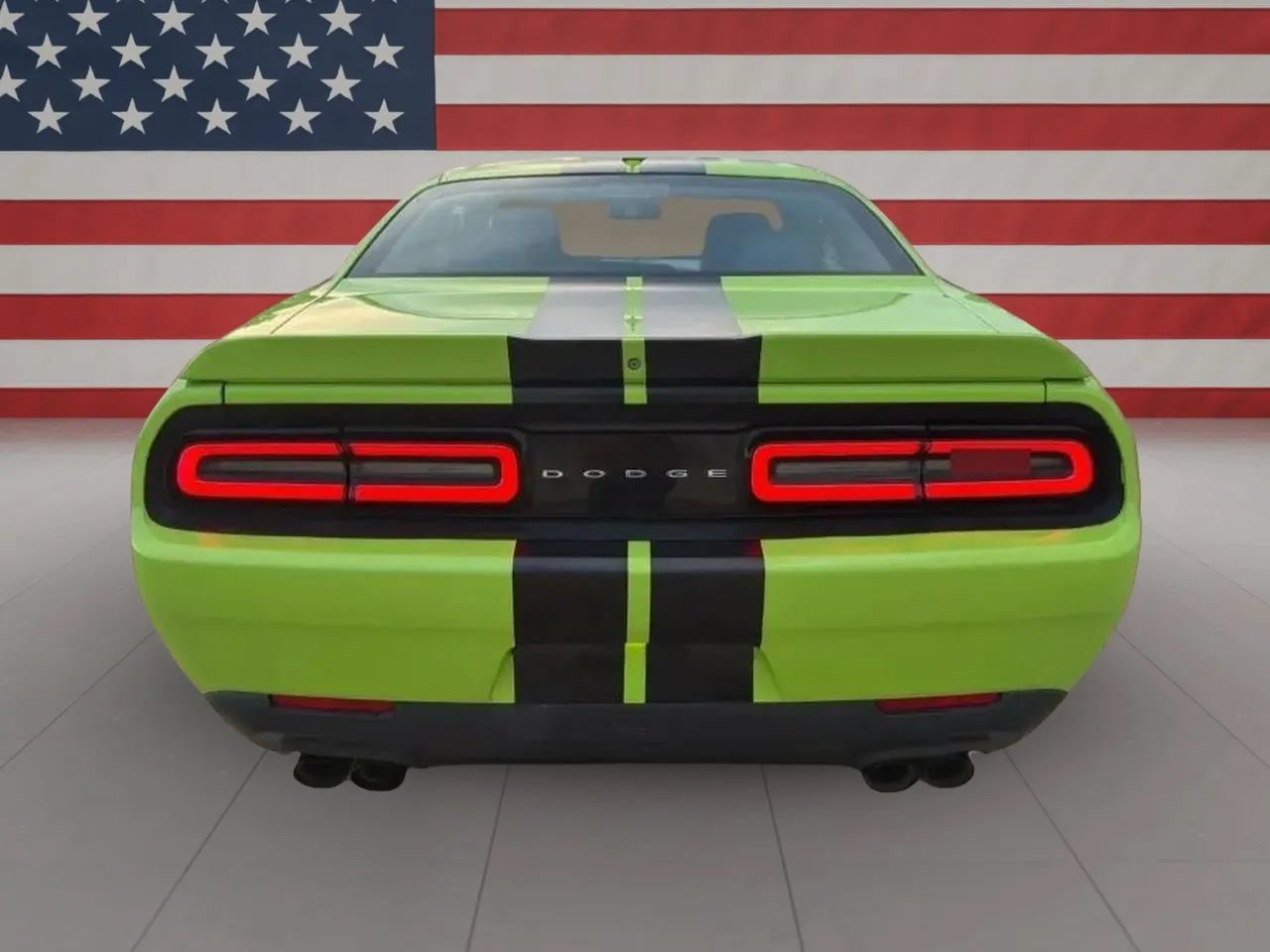 Used 2015 Dodge Challenger R/T Plus RWD image 7