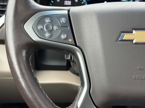 Used 2016 Chevrolet Suburban LTZ image 9