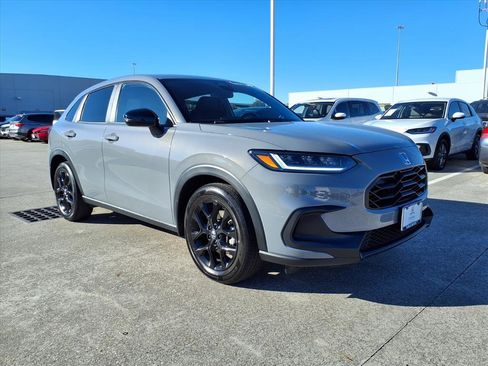 Certified 2023 Honda HR-V Sport image 2