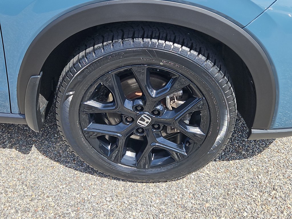 Certified 2025 Honda HR-V Sport image 10