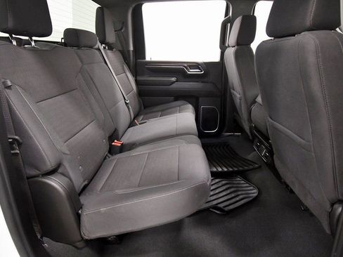 Used 2024 Chevrolet Silverado 2500 LT w/ Convenience Package image 17